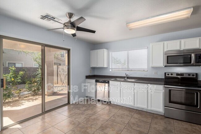 Photo - 2464 S Nielson St