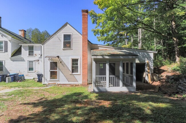 294 Pleasant St