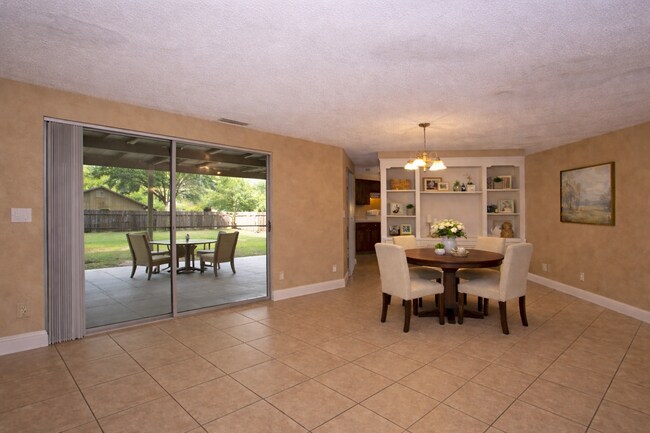 Photo - 3/2 on Corner lot in Altamonte Springs Available Now!