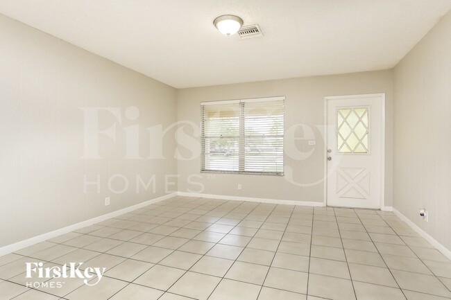 Photo - 6100 Harding St