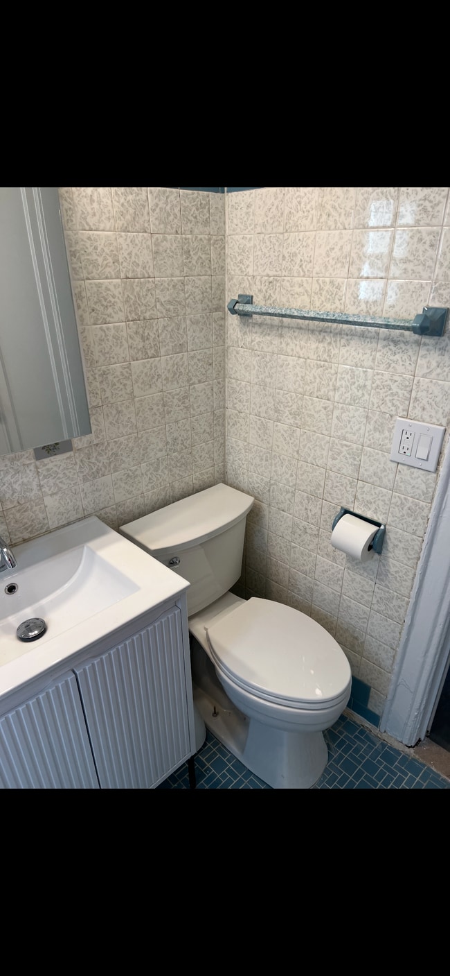 Photo - 2123 E 15th St Unit 2