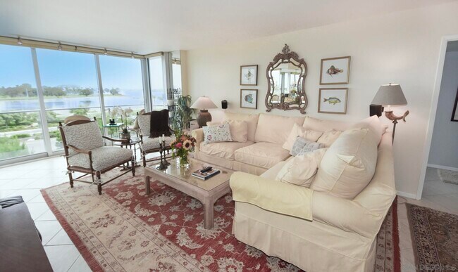 Photo - 1770 Avenida del Mundo Unidad 206