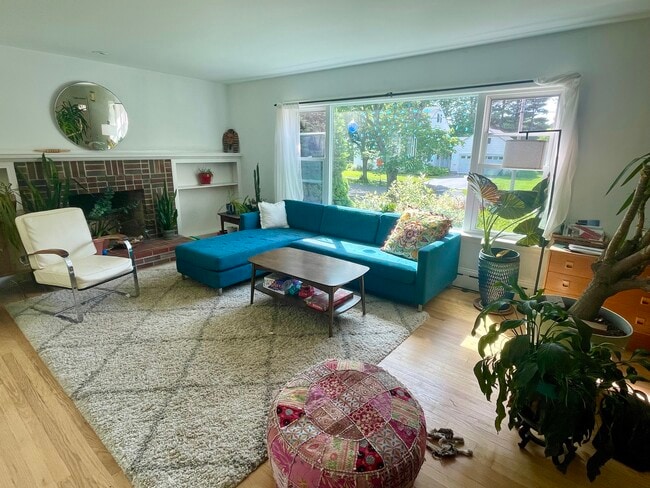 Photo - 54 Bartley Ave
