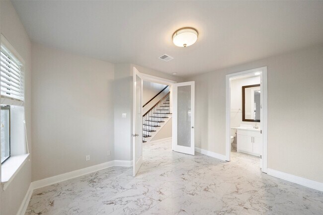 Photo - 9604 Knight Rd