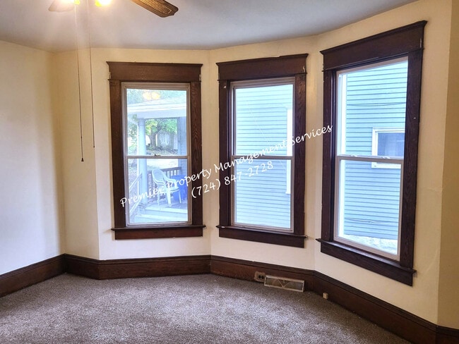 Photo - 912 Morton St