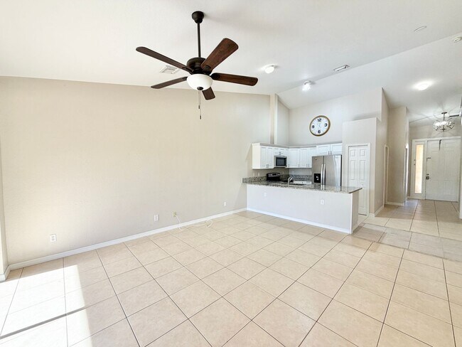 Photo - David Bock (5220 28th Pl SW) Unidad #B