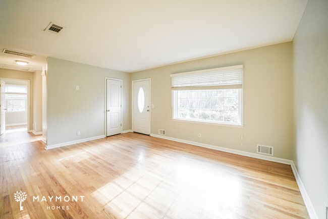 Photo - 6197 Castlewood Dr
