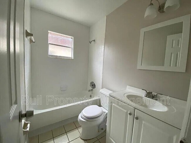 Photo - 5523 Lehigh Ave Unit 5523