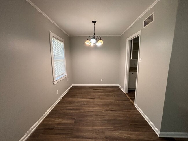 Photo - 2073 Gayle Ave