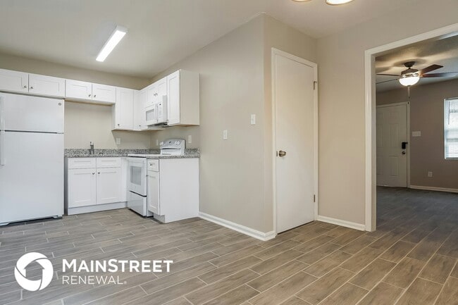 Photo - 1829 5th Way NW