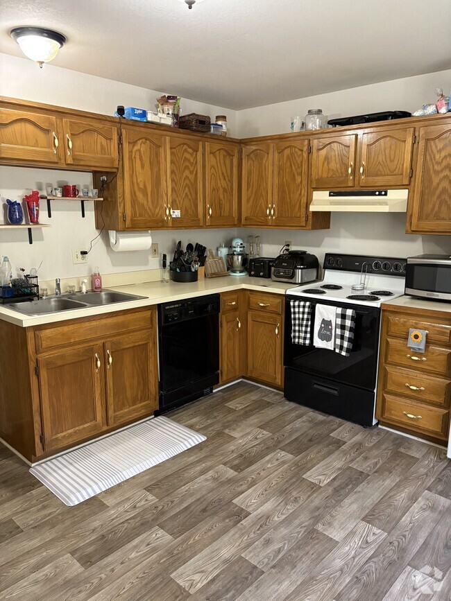 Building Photo - 602 Countryside Dr Rental