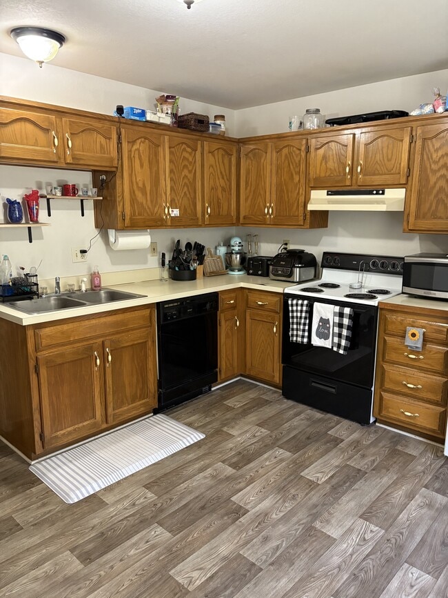 Building Photo - 602 Countryside Dr Rental
