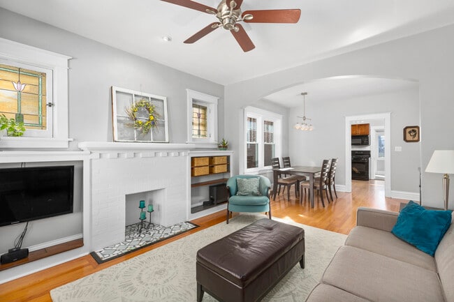 Photo - 5504 Itaska St