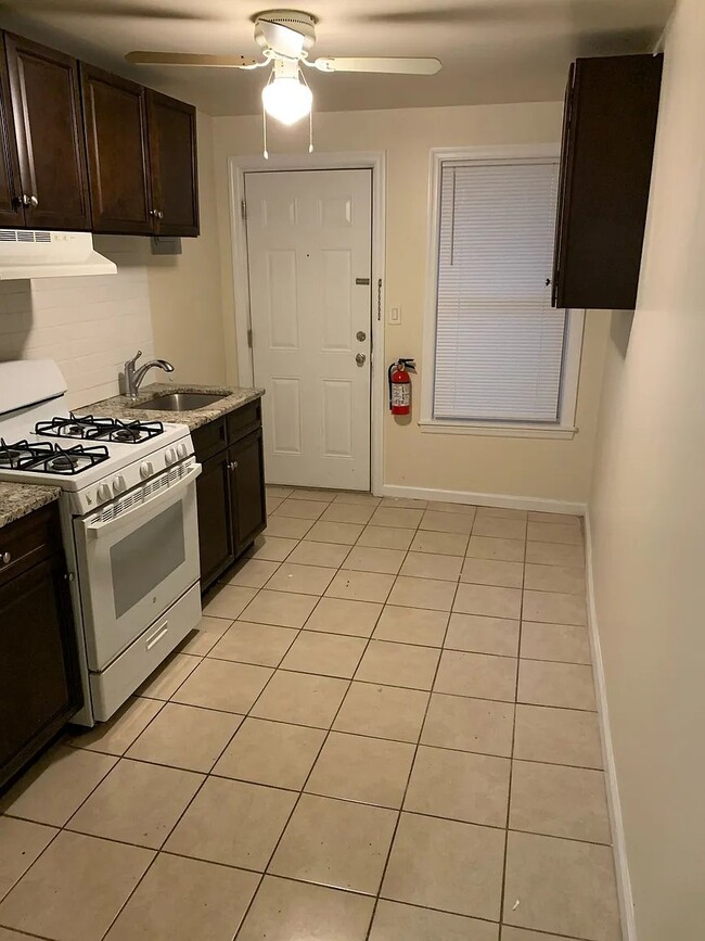 Photo - 83 Market St Unit 9