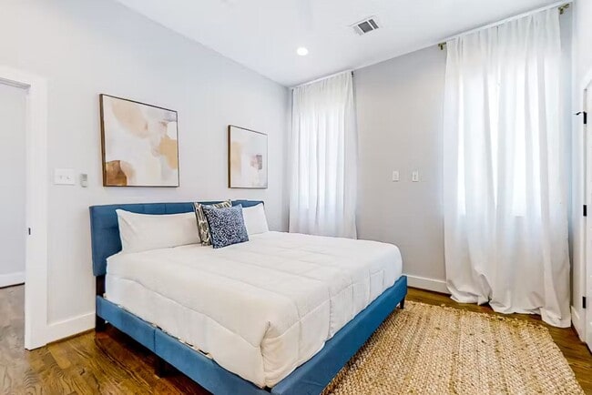 Photo - Houston Unit 1928 Oakdale St