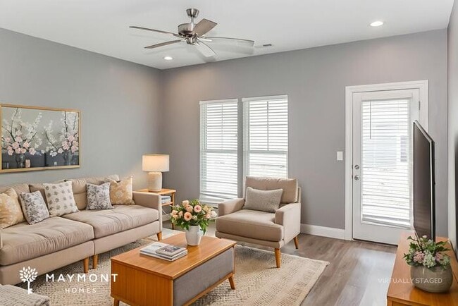 Photo - 1025 Highgrove Hts NW