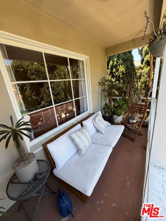 Photo - 3283 Kelton Ave