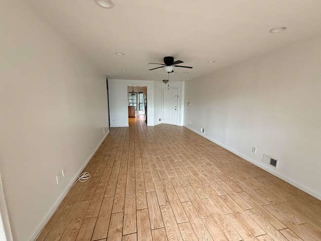 Photo - 31 Cherry St Unit G1