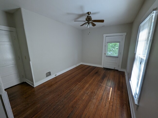 Building Photo - 341 Park Dr Unit 341A Park Drive