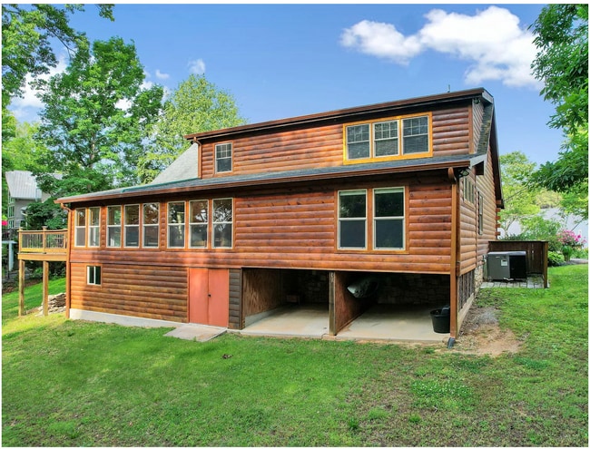 Photo - 176 Rivers Edge Ln