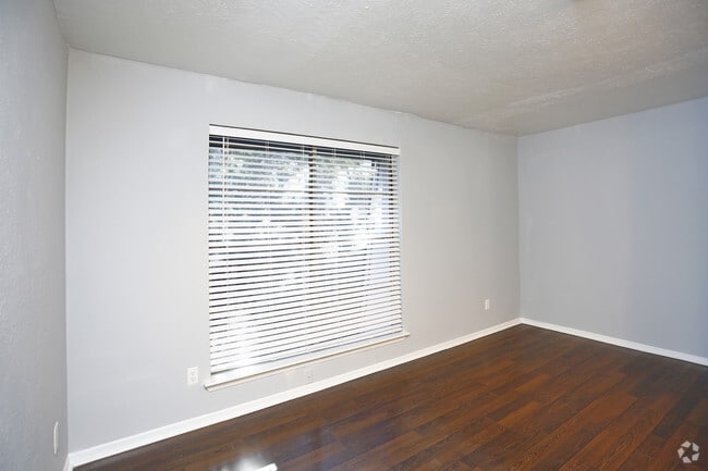1BR,1BA - 478SF - #205 - BEDROOM - Bowser