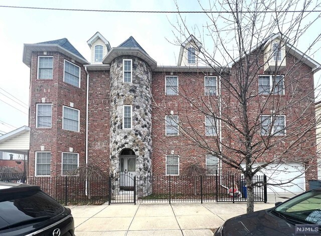 Photo - 351-353-353 Verona Ave Unit #3