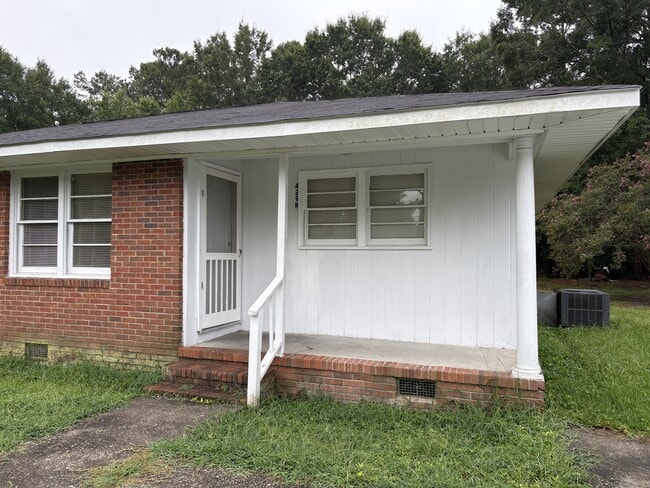Photo - 429 Lyerly St