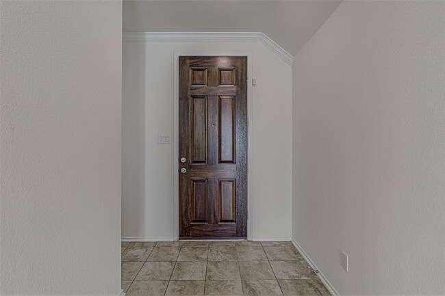 Photo - 339 Alamosa Dr