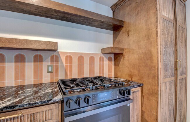 Cottage Gas Range / Oven