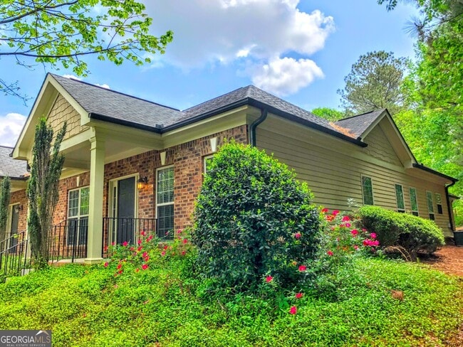 1121 Livingston Trail
