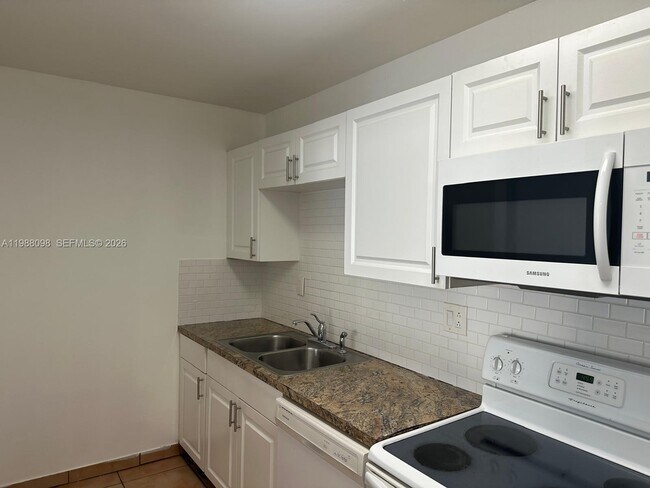 Photo - 4500 NW 79th Ave Unit 2B