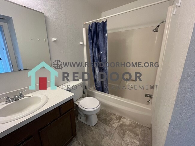 Photo - 3542 11th Ave S Unidad 3