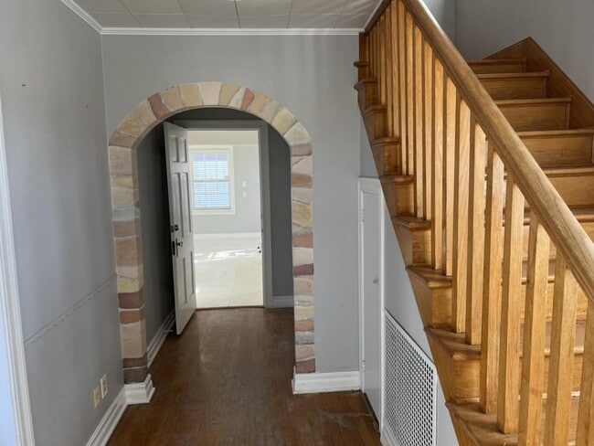 Photo - 1720 Exchange Ave