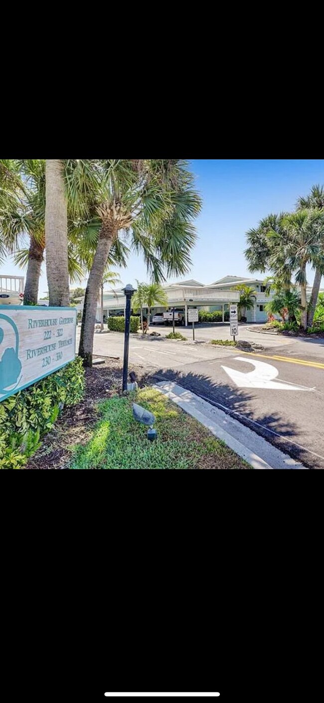 Building Photo - 222 N Federal Hwy Unit 103 Rental