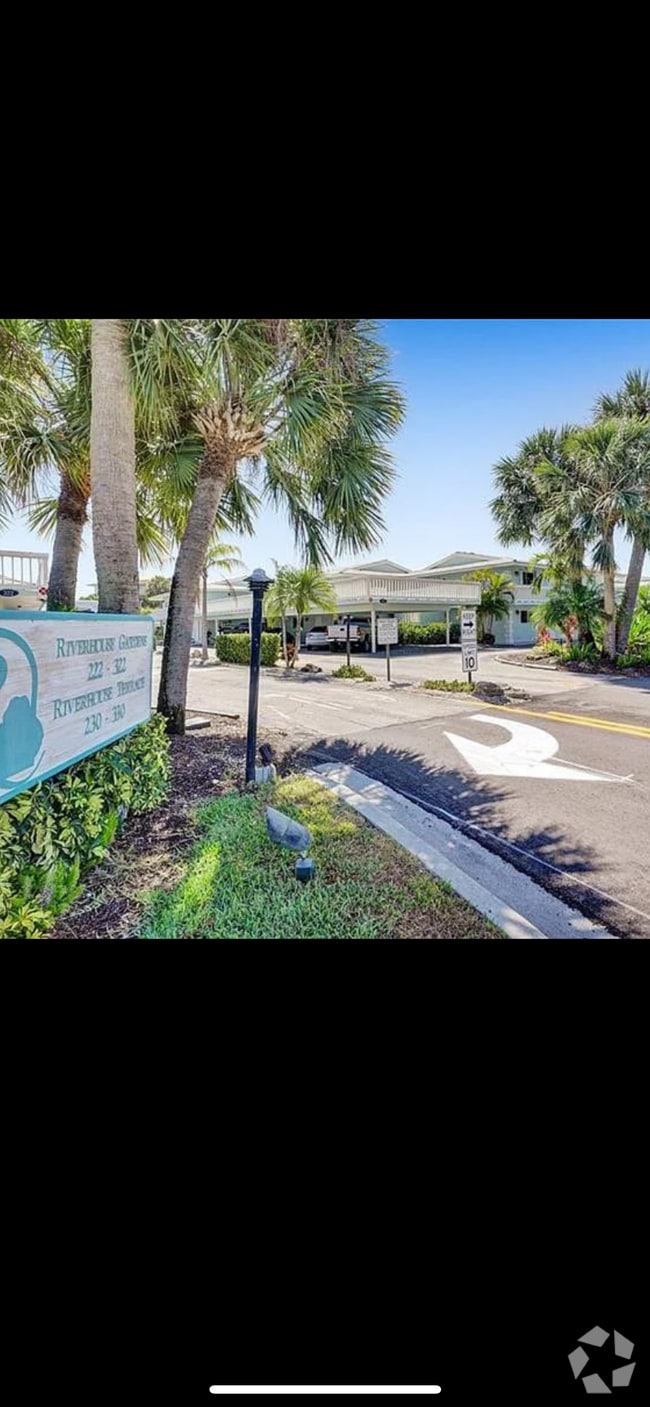 Building Photo - 222 N Federal Hwy Unit 103 Rental