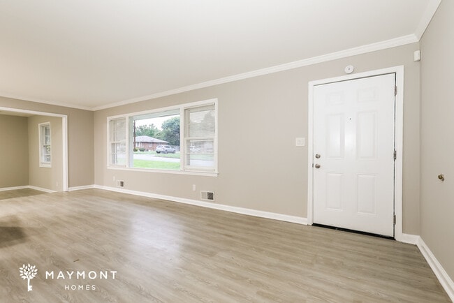 Photo - 111 Scarlett Dr