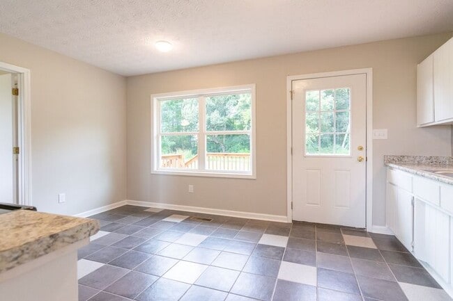 Photo - 2927 Greensboro Hwy