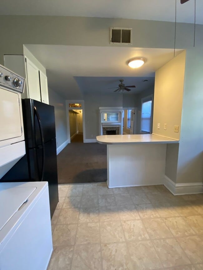 Building Photo - 1309 E Carson St Unit 2 Rental