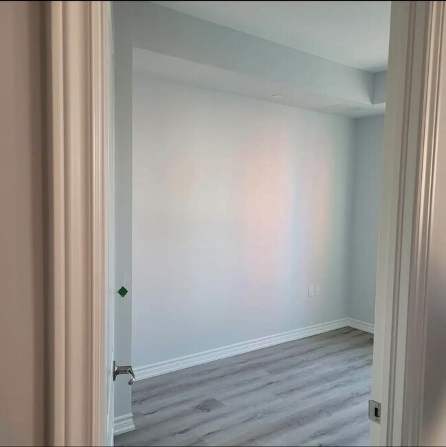 Photo - 2 BED - 2 BATH - OTTAWA - CONDO Unit 220