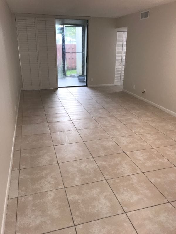 Photo - 216 Lake Pointe Dr