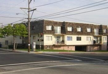 Photo - 200 Maple Ave