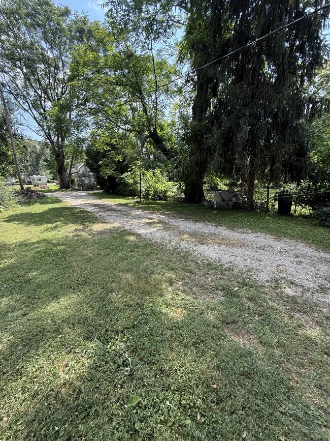 Photo - 1261 E Grand Ave