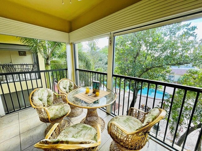 Photo - 257 S Cypress Rd Unidad 442