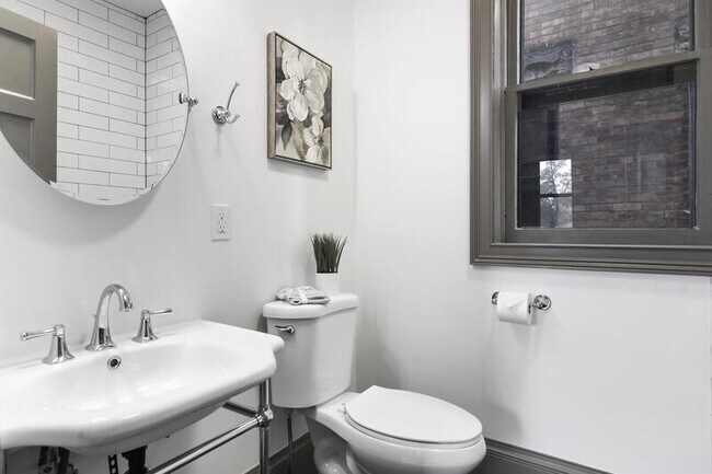 Photo - 102 Florida St