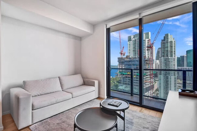 Photo - 398 NE 5th St Unidad SI ID1504035P