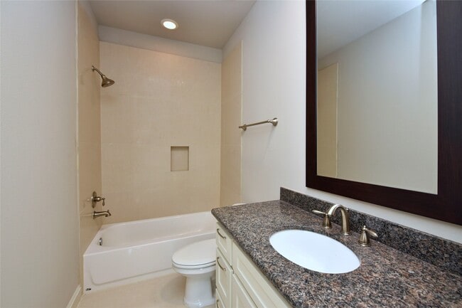 Building Photo - 5813a Kiam St