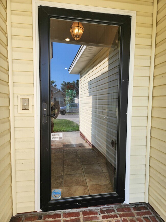 Photo - 381 Rosemount Dr
