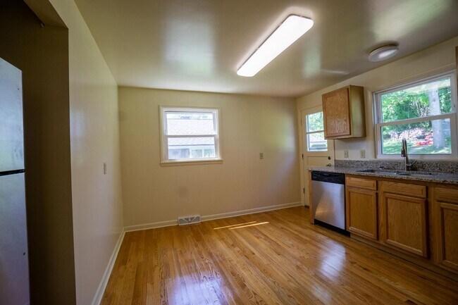 Photo - 1264 Westcott St Unit Westcott 91264.1