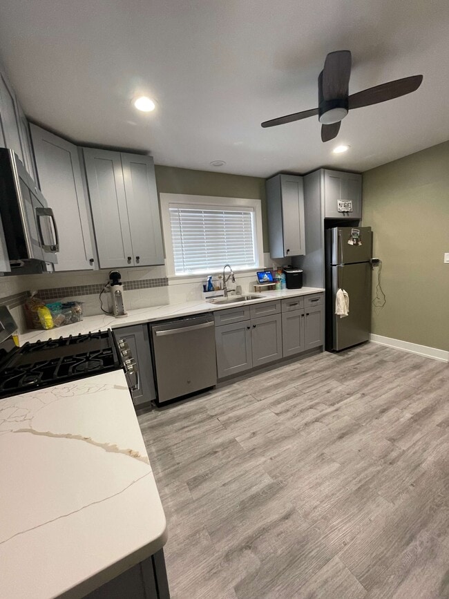 Photo - 5841 W Higgins Ave Unit 2R