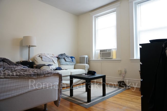 Photo - 110 Warren St Unidad 23